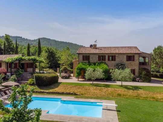 Holiday cottages with private pool
